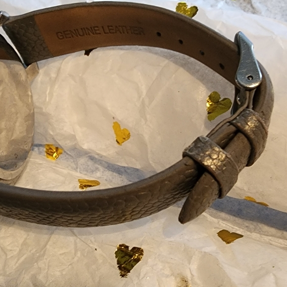 Premier Designs Silver Watch, needs battery - Picture 8 of 8